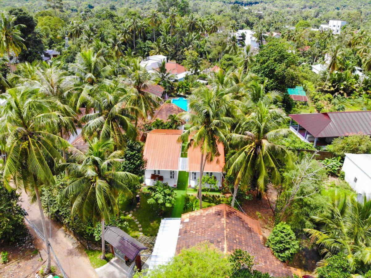 Bed and Breakfast Duc Anh Bungalow Дуонг-Донг Экстерьер фото