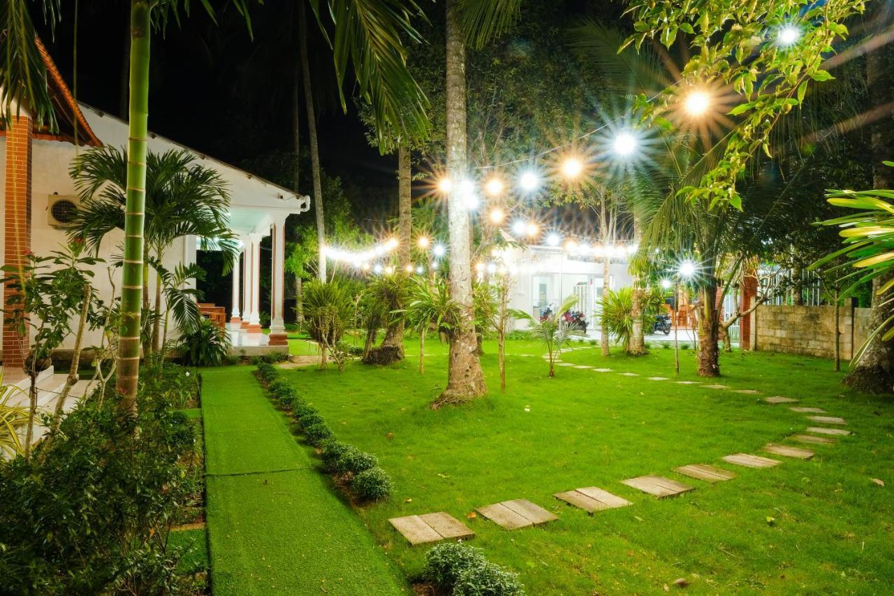 Bed and Breakfast Duc Anh Bungalow Дуонг-Донг Экстерьер фото