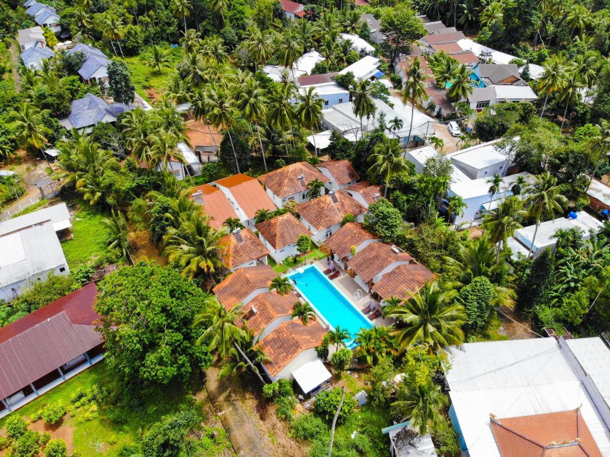 Bed and Breakfast Duc Anh Bungalow Дуонг-Донг Экстерьер фото