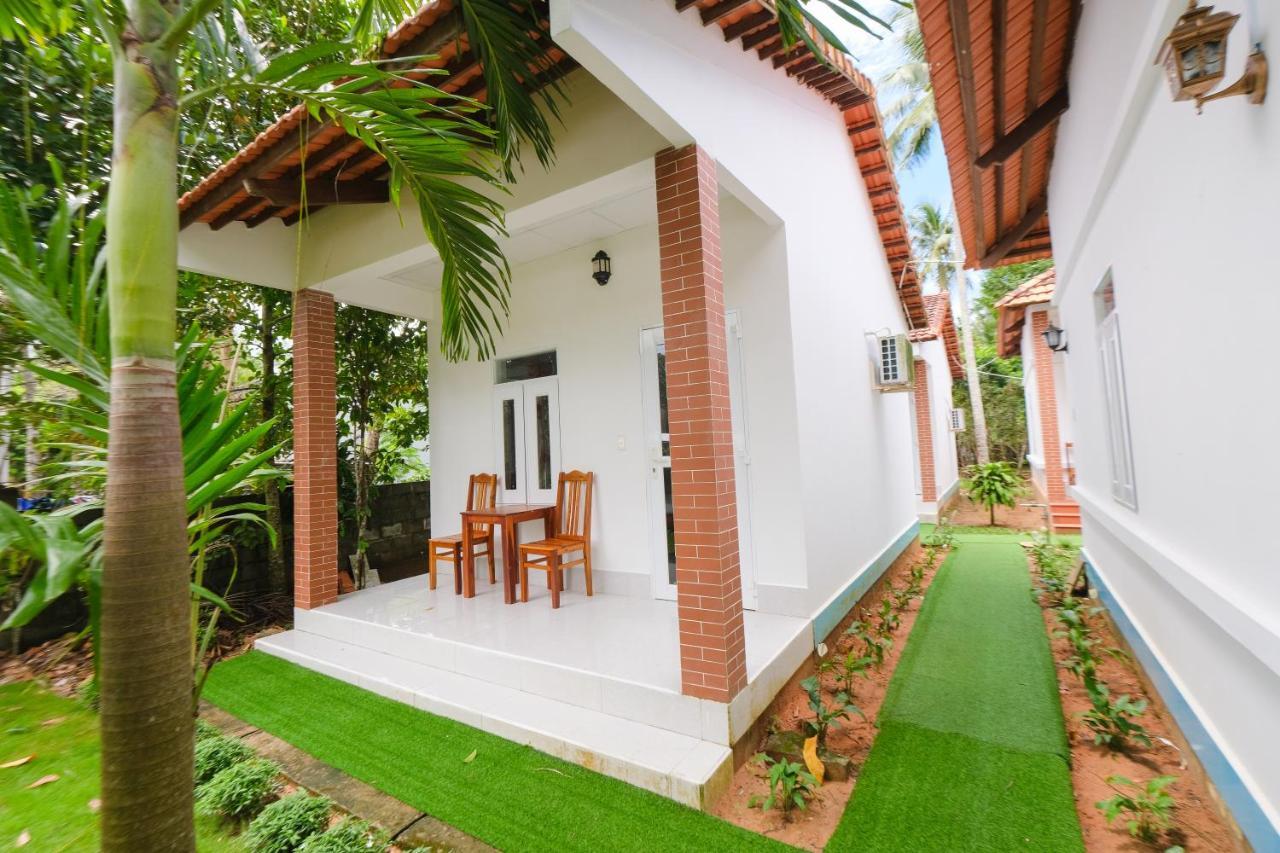 Bed and Breakfast Duc Anh Bungalow Дуонг-Донг Экстерьер фото